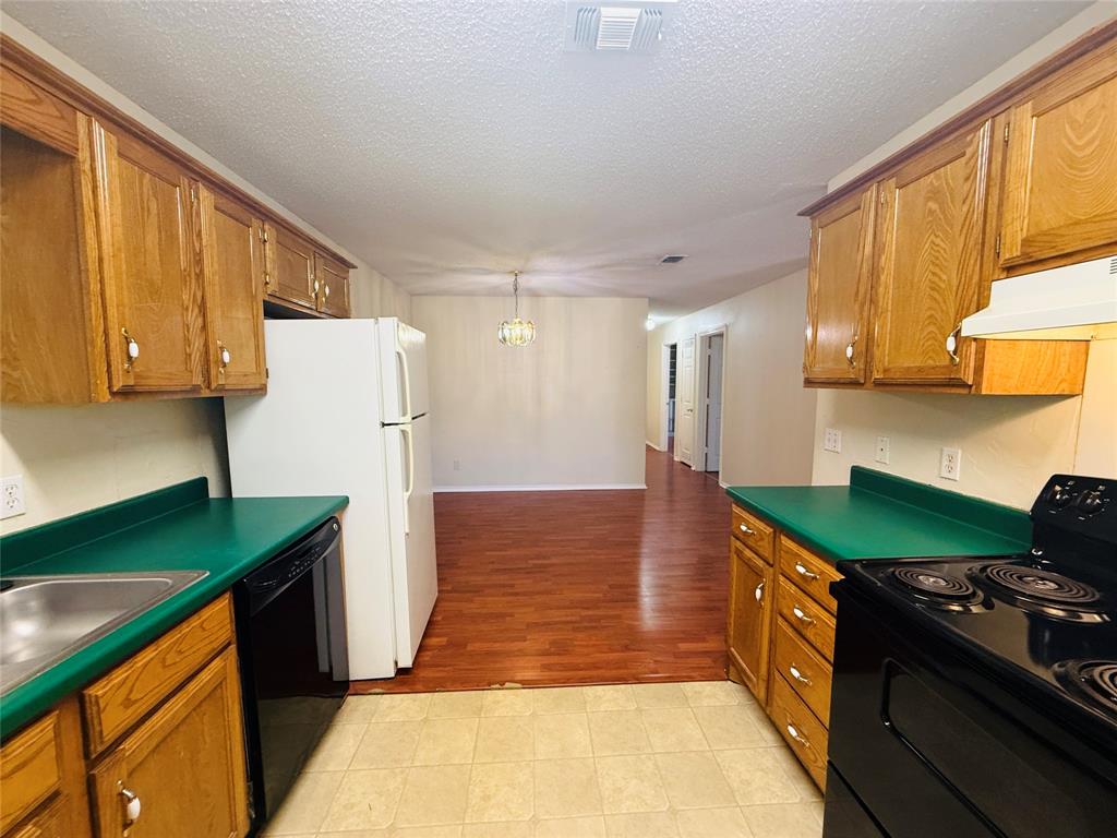 735 Anderson Road Reno, TX 75462 - Photo 5 of 21