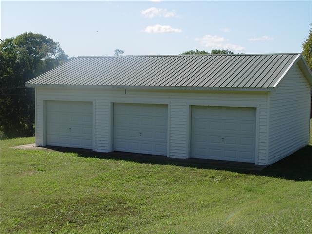 1284 Webb Road Lewisburg, TN 37091 - Photo 3 of 12 Gallery Image 3