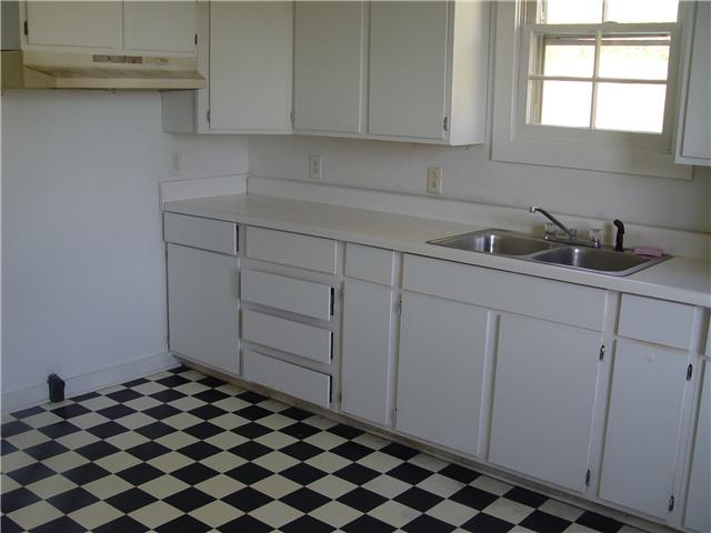 1284 Webb Road Lewisburg, TN 37091 - Photo 5 of 12 Gallery Image 5
