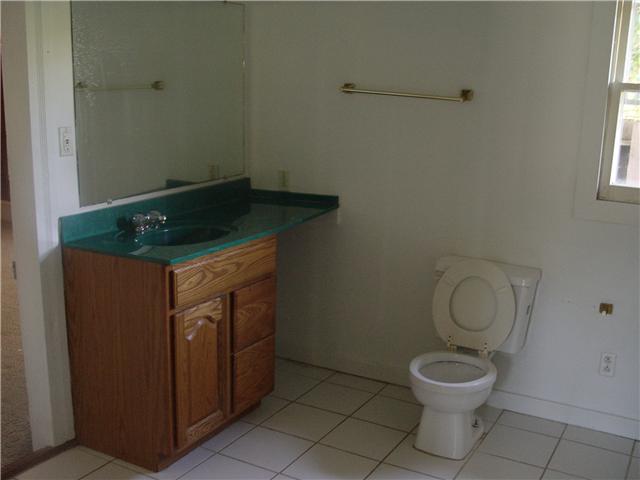 1284 Webb Road Lewisburg, TN 37091 - Photo 8 of 12 Gallery Image 8
