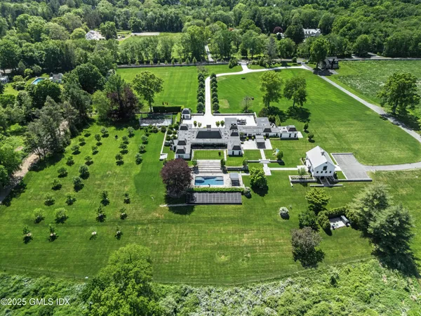 a view of a garden with an outdoor space