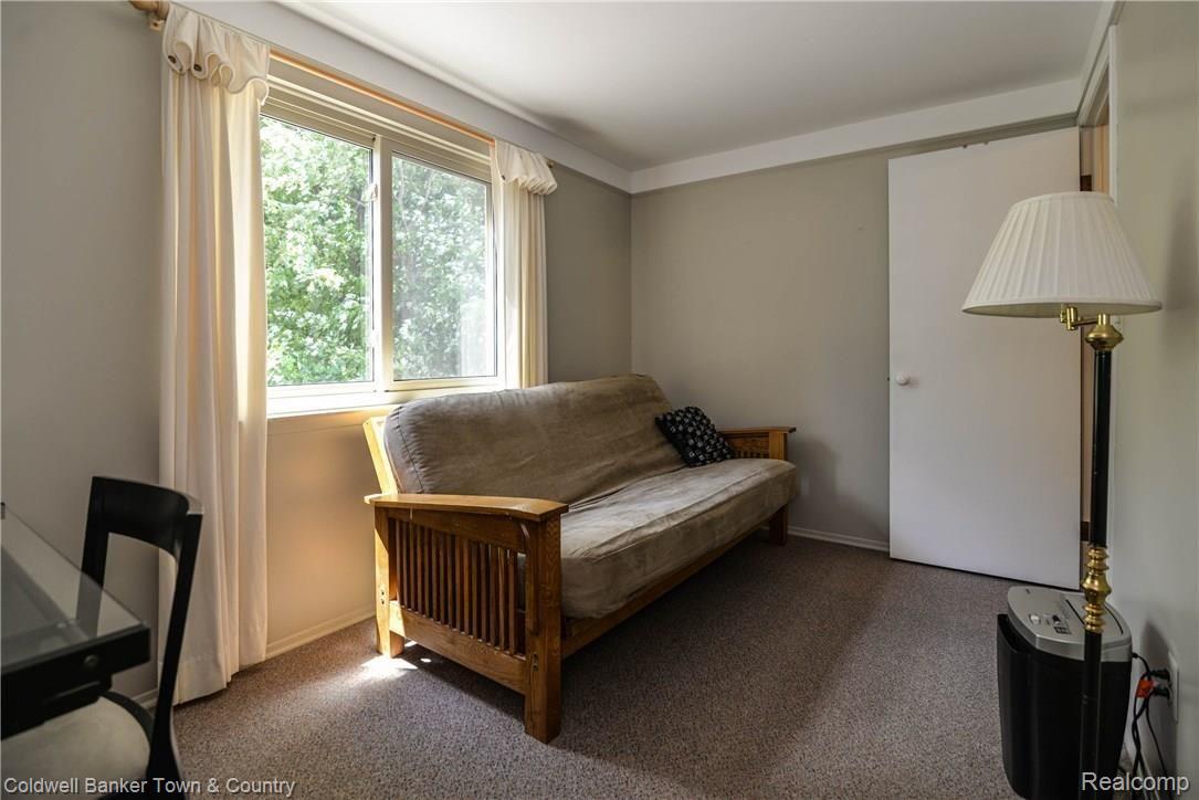 3210 Chase Lake Road Howell, MI 48855 - Photo 21 of 38 Bedroom Left.jpg