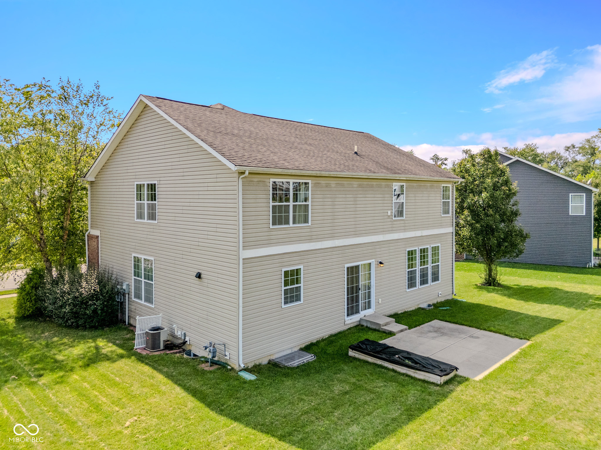 7048 Stoney Ridge Drive Columbus, IN 47201 - Photo 9 of 52 Gallery Image 9