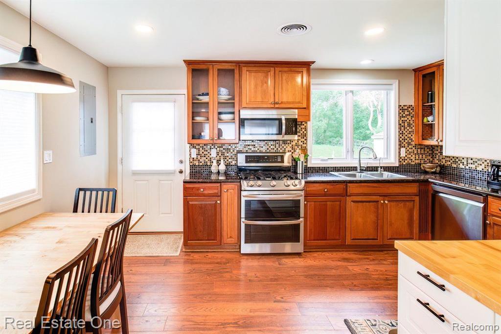 11565 34 Mile Road Romeo, MI 48065 - Photo 14 of 49