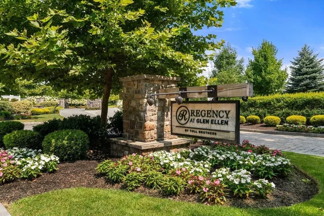 $1,075,000 | 3 Jameson Drive, Unit 3, Millis, MA 02054