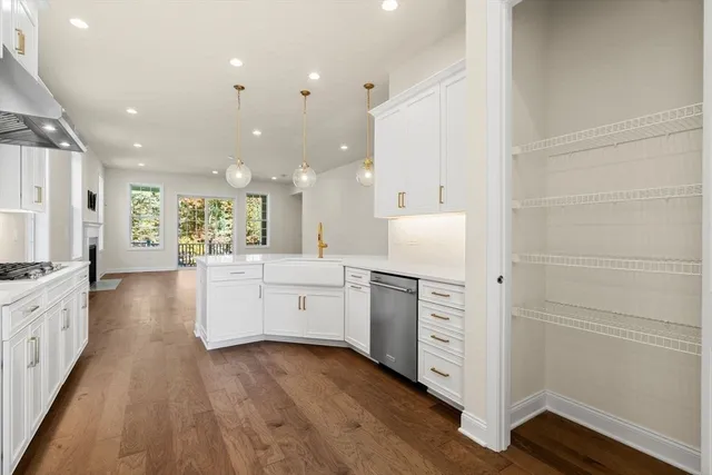 $1,075,000 | 3 Jameson Drive, Unit 3, Millis, MA 02054