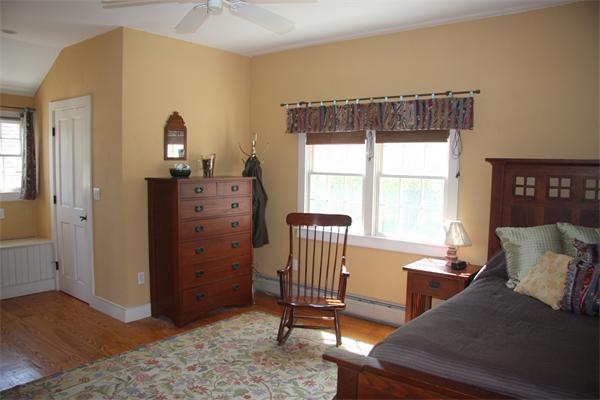 16 Division Road Dartmouth, MA 02747 - Photo 7 of 21 Gallery Image 7