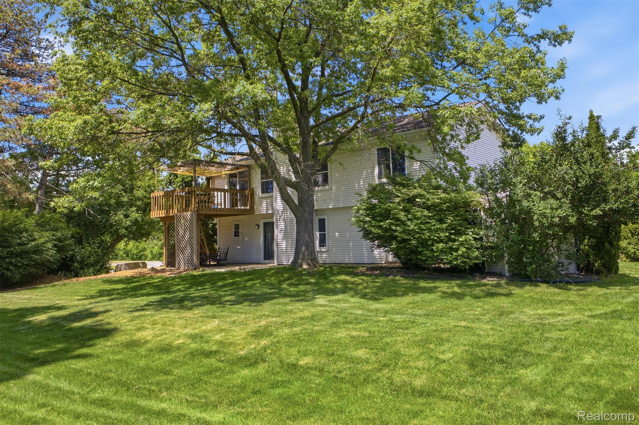 40435 Oak Tree Novi, MI 48375 - Photo 38 of 45 38.jpg