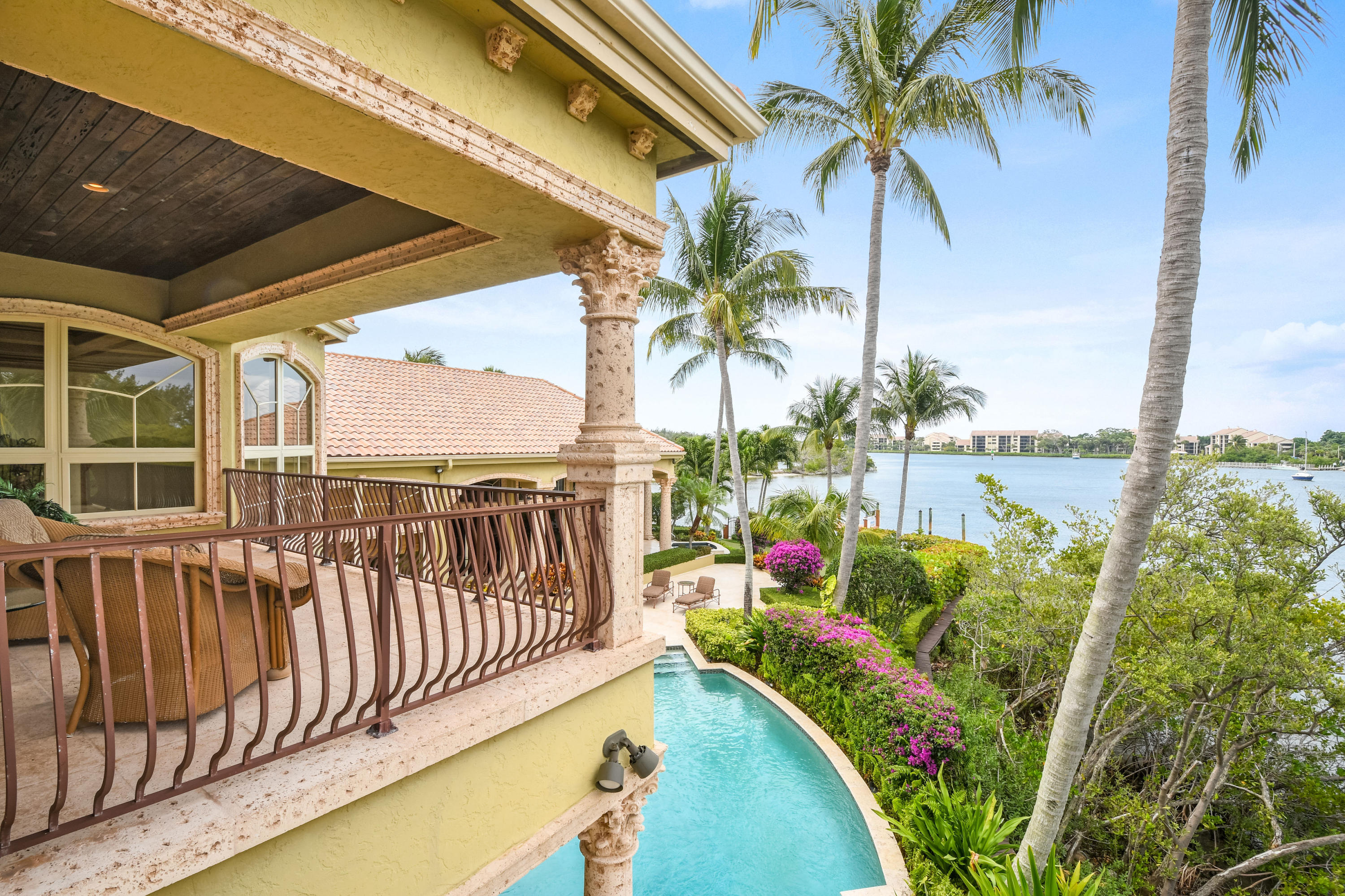 403 Old Jupiter Beach Road Jupiter, FL 33477 - Photo 15 of 27 403OldJupiterRoad(67)