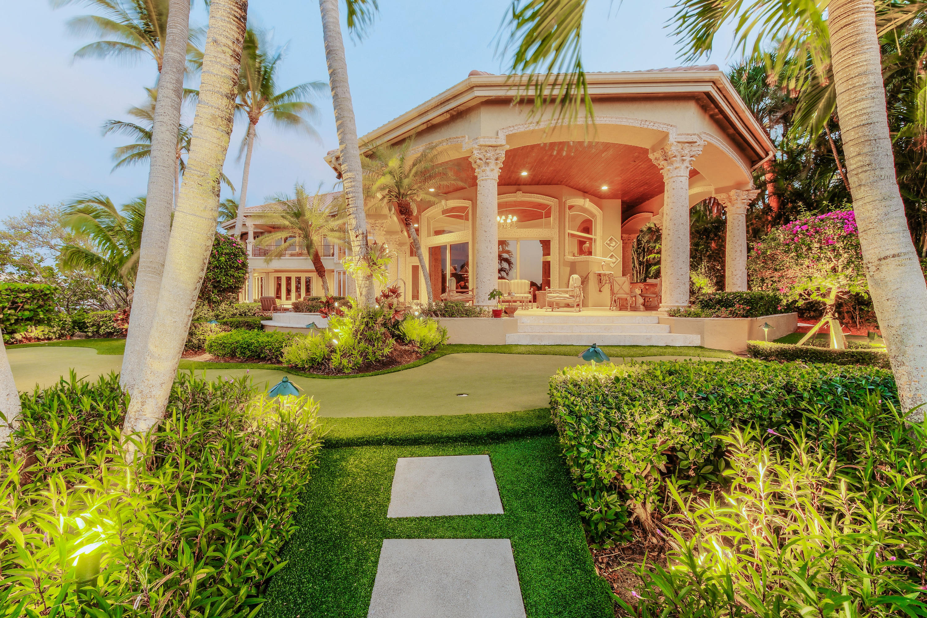 403 Old Jupiter Beach Road Jupiter, FL 33477 - Photo 21 of 27 403OldJupiterRoadTwilight(9)