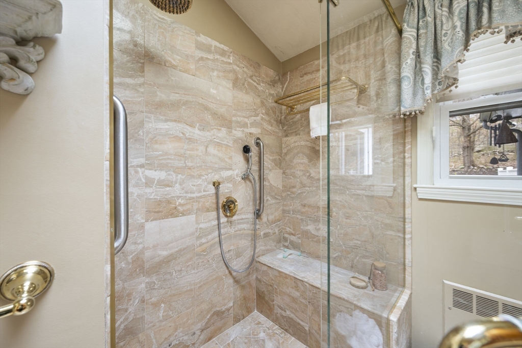 115 Pilgrim Road Braintree, MA 02184 - Photo 22 of 42