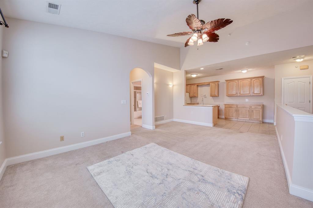 227 Adams Pointe Boulevard, Unit 3 Mars, PA 16046 - Photo 9 of 43