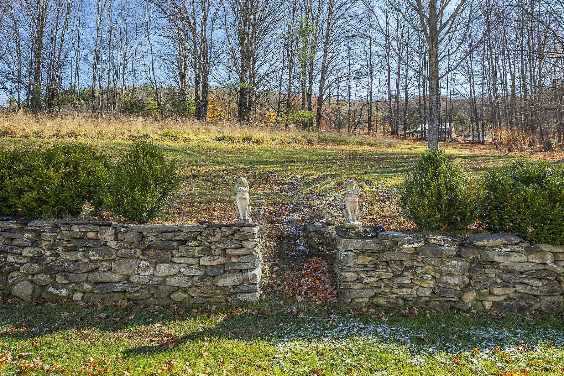 62 Grout Road Hartland, VT 05048 - Photo 5 of 40