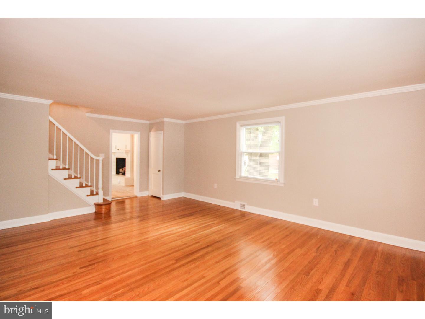 527 Lehann Circle Springfield, PA 19064 - Photo 4 of 25 Gallery Image 4