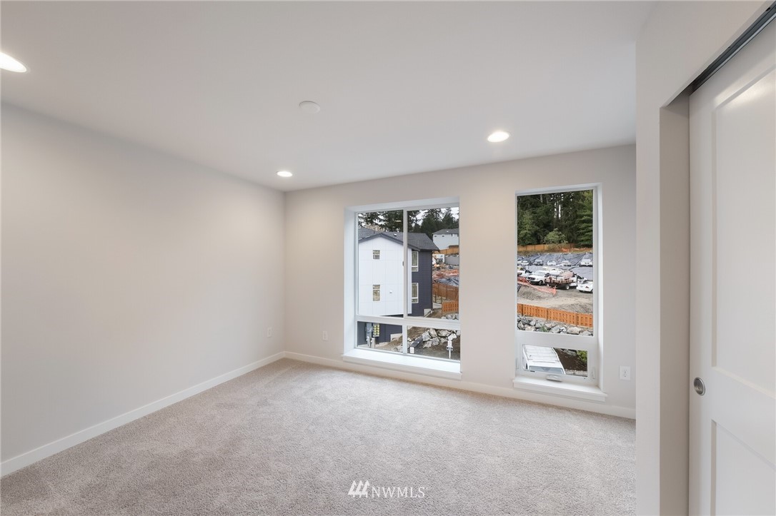 18912 110th Place Northeast, Unit 8 7 Bothell, WA 98011 - Photo 8 of 12 Gallery Image 8