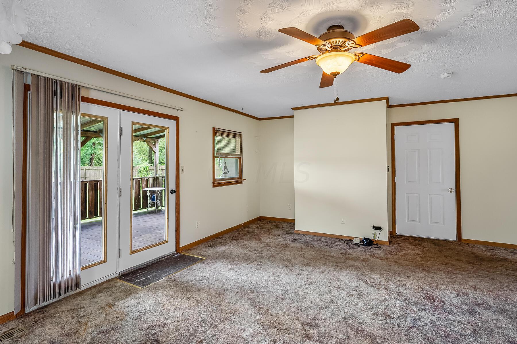 1485 Boise Road Marion, OH 43302 - Photo 14 of 37 Family room