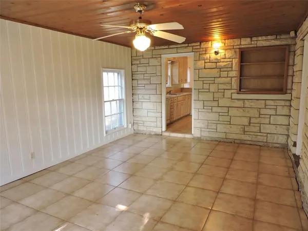 $3,500 | 3425 Westcliff Road South, Fort Worth, TX 76109