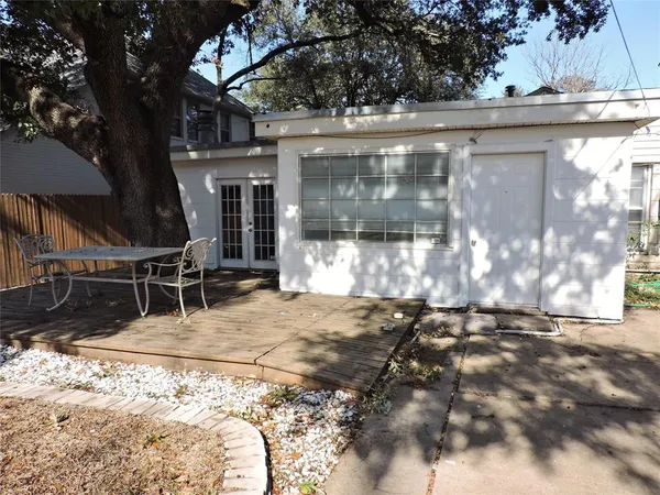 $3,500 | 3425 Westcliff Road South, Fort Worth, TX 76109