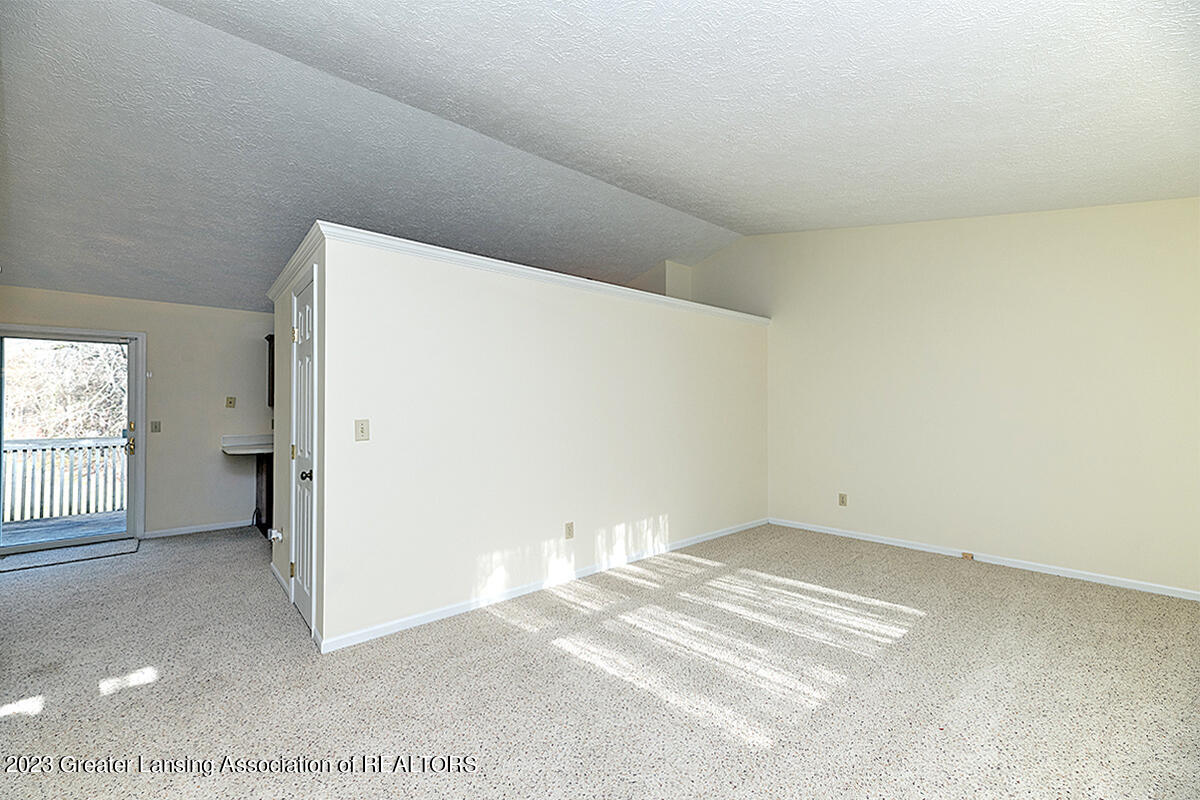 1191 East State Road Lansing, MI 48906 - Photo 7 of 27 _DSC8239