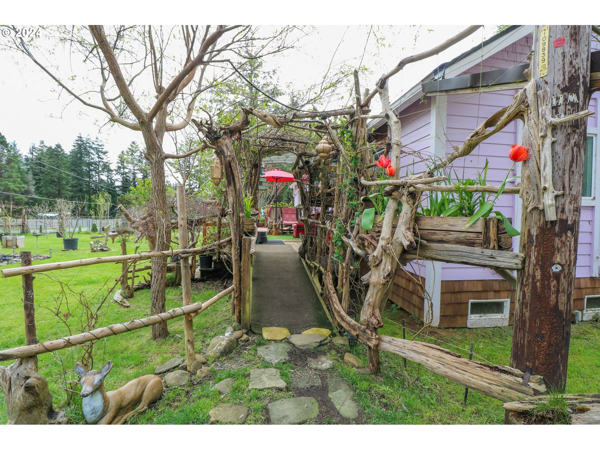 69026 Wildwood Road North Bend, OR 97459 - Photo 11 of 41 Gallery Image 11