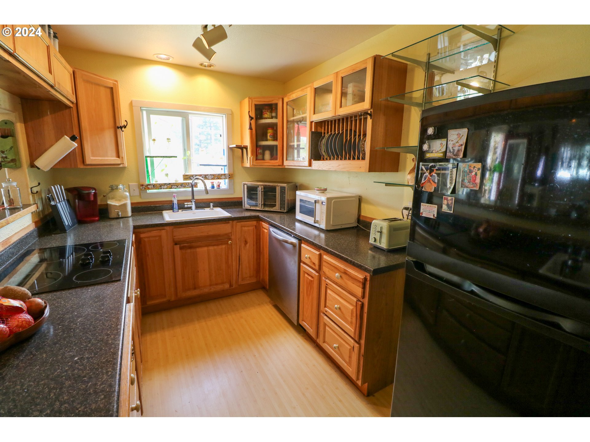 69026 Wildwood Road North Bend, OR 97459 - Photo 18 of 41 Gallery Image 18