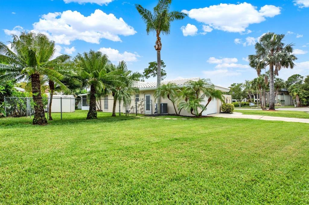 14560 Passage Way Seminole, FL 33776 - Photo 38 of 59