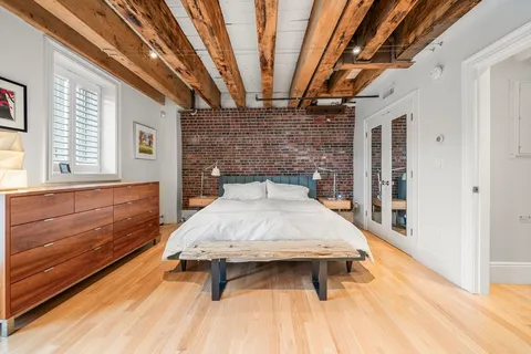 $1,495,000 | 40 Commercial Wharf, Unit 40, Boston, MA 02110