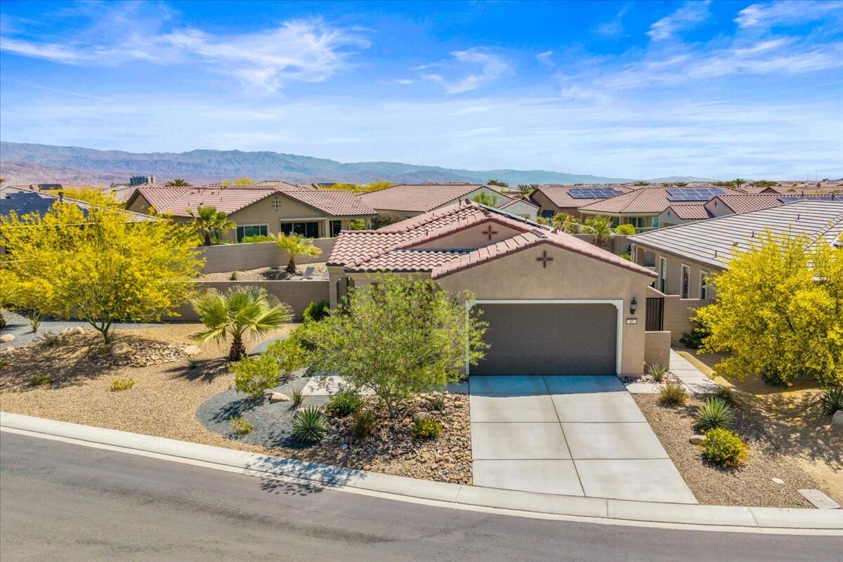 85 Cork Tree Rancho Mirage, CA 92270 - Photo 1 of 61 01-01