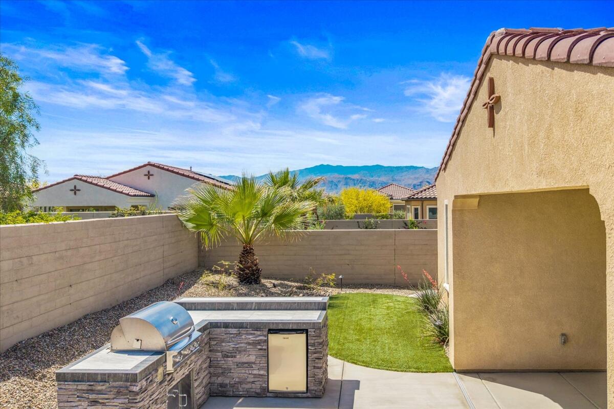 85 Cork Tree Rancho Mirage, CA 92270 - Photo 40 of 61 44-44