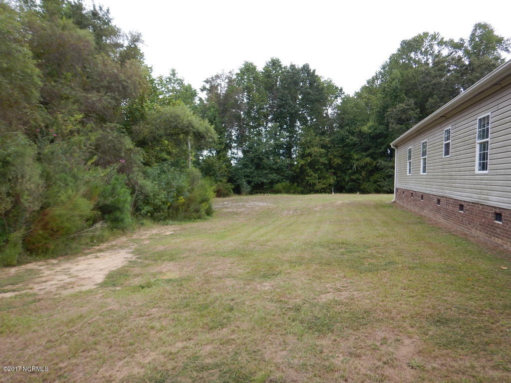 366 Burncoat Road Kinston, NC 28504 - Photo 3 of 19 16 BACKYARD