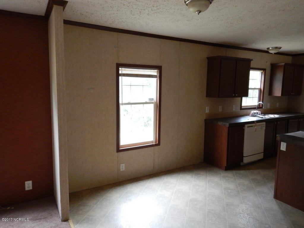 366 Burncoat Road Kinston, NC 28504 - Photo 10 of 19 68 DINETTE