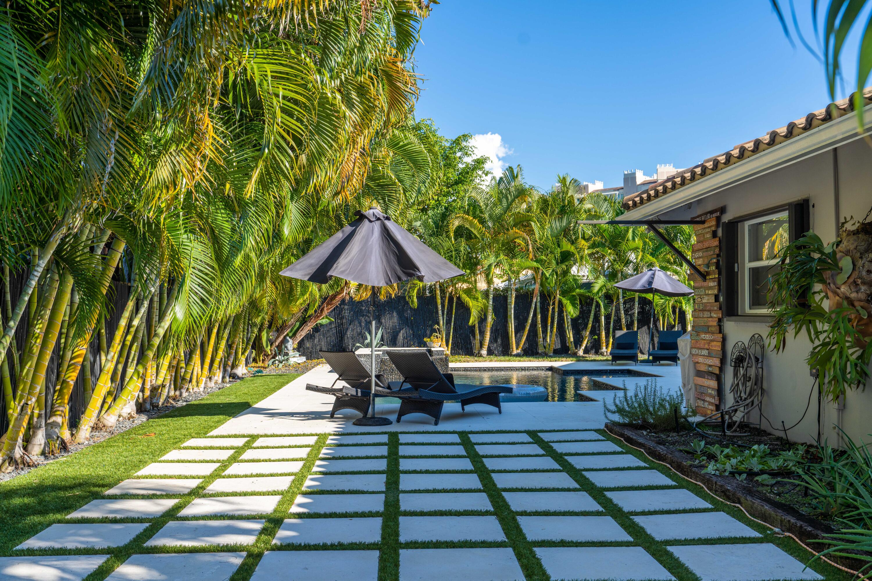 855 Berkley Street Boca Raton, FL 33487 - Photo 24 of 31 a view of outdoor space yard and patio