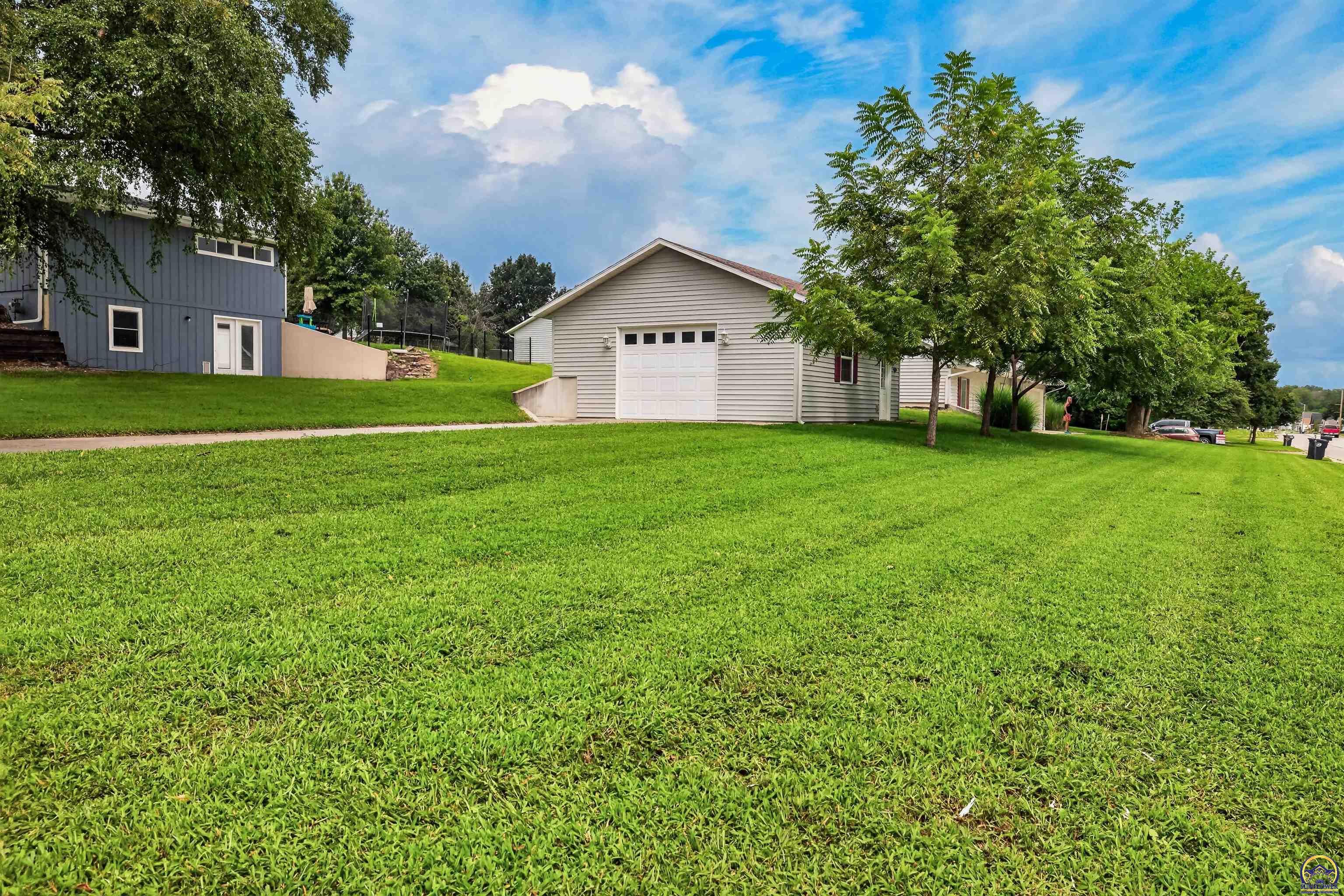 800 Banner Road Holton, KS 66436 - Photo 23 of 30 Gallery Image 23