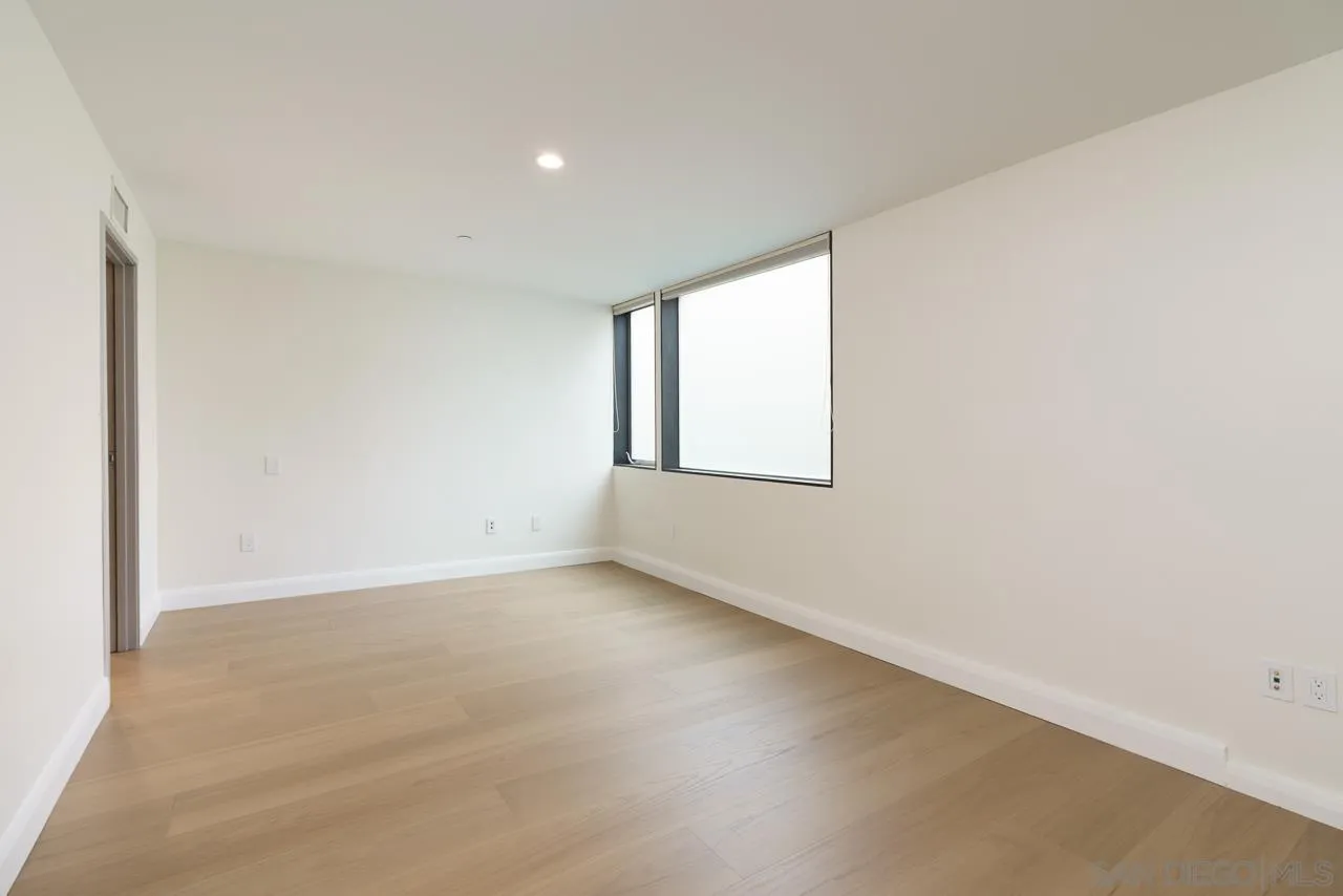 419 Ravina Street La Jolla, CA 92037 - Photo 25 of 38