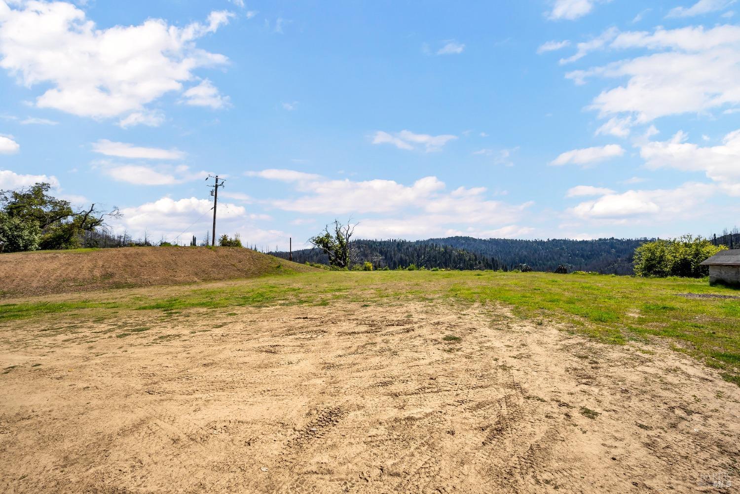 7777 Mill Creek Road Healdsburg, CA 95448 - Photo 3 of 18 a view of an ocean and beach