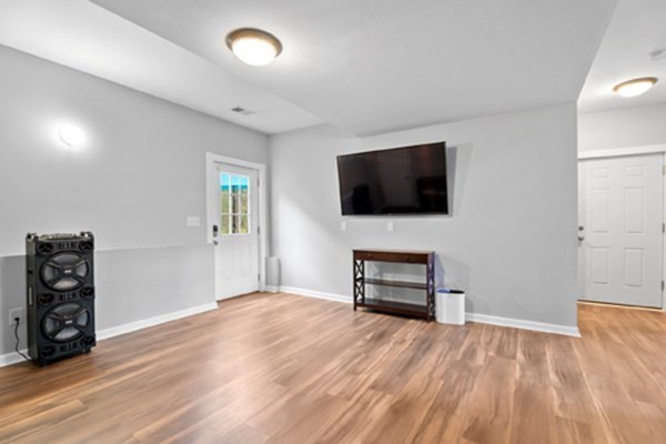 980 North Main Street Raynham, MA 02767 - Photo 16 of 29