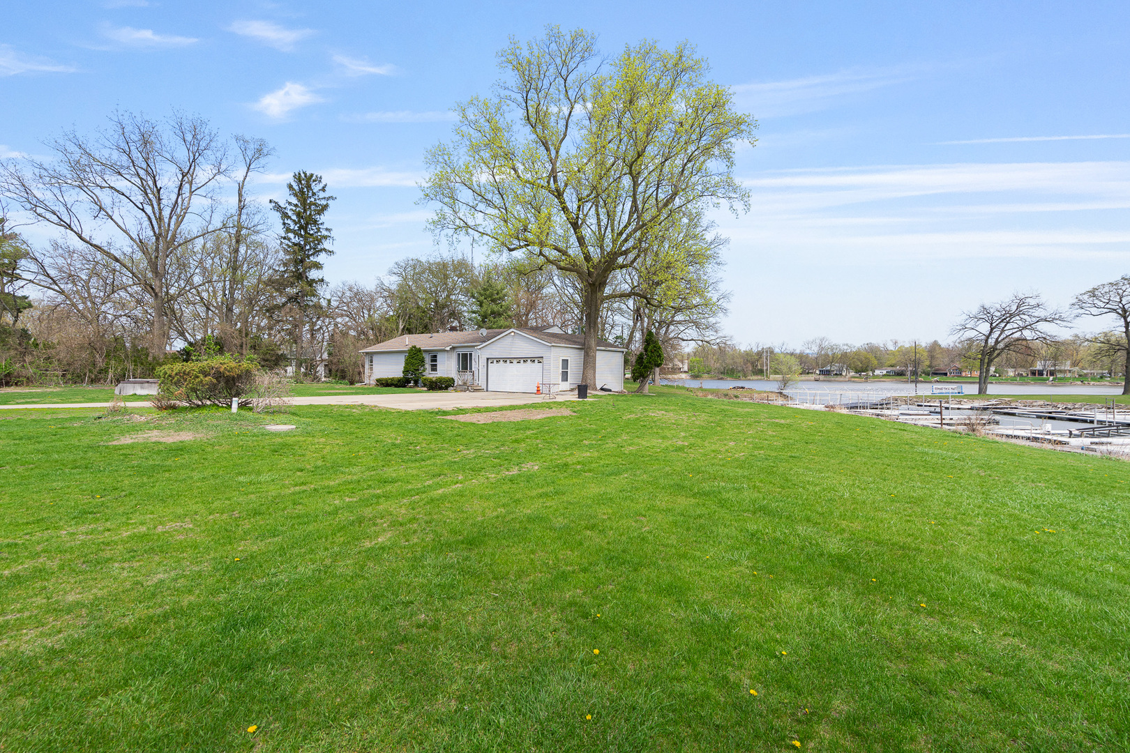 2697 River Road Kankakee, IL 60901 - Photo 44 of 60 a view of a park with large trees