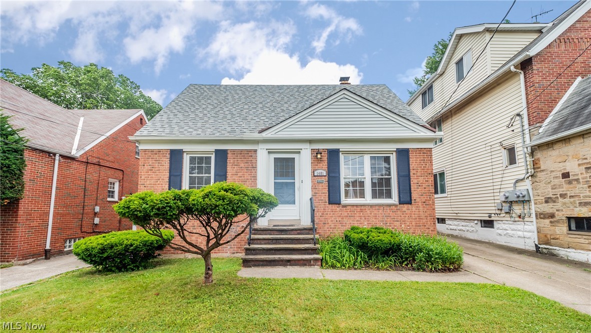 1401 Sheffield Road Cleveland, OH 44121 - Photo 1 of 30 Gallery Image 1