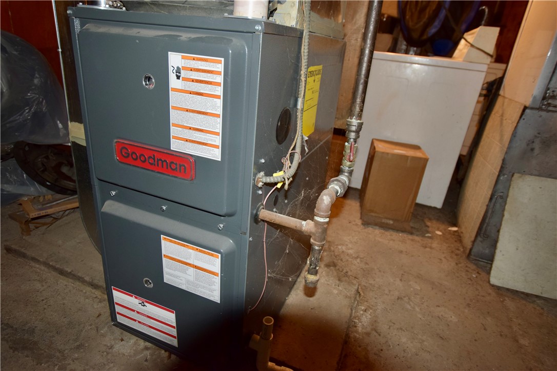 131 Weaver Street Rochester, NY 14621 - Photo 11 of 13