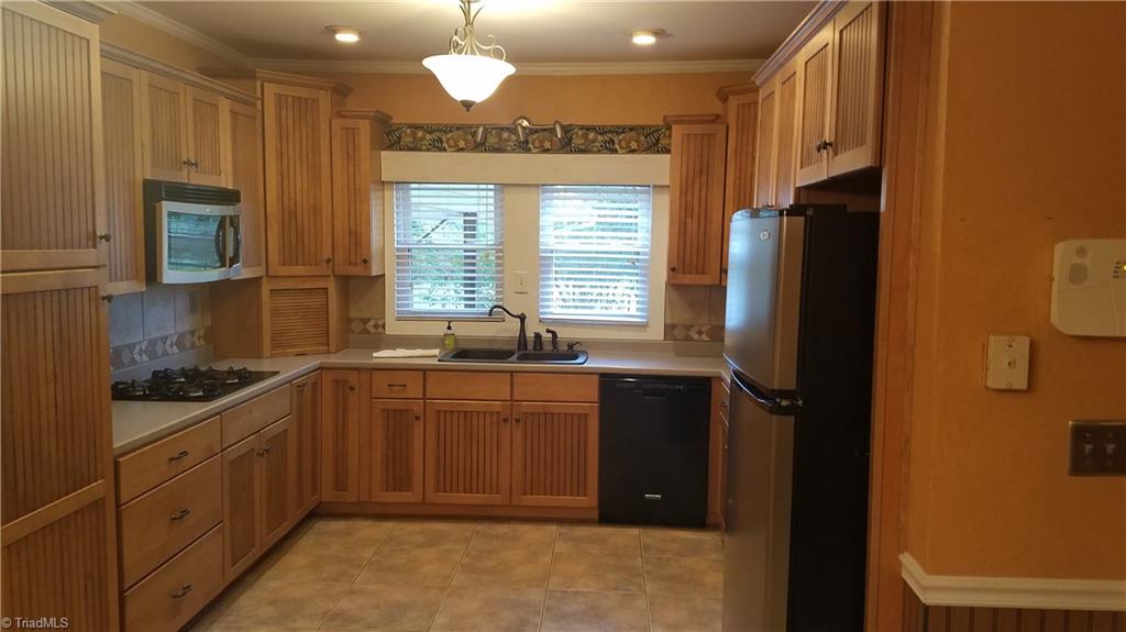 623 Mangum Road Reidsville, NC 27320 - Photo 8 of 47 Gallery Image 8