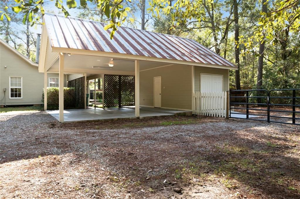 25564 Patsy McCarroll Lane Springfield, LA 70462 - Photo 31 of 35