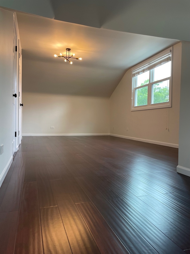 860 Spring Road Elmhurst, IL 60126 - Photo 15 of 20