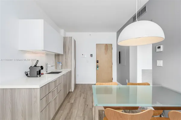 $290,000 | 1215 West Avenue, Unit 203, Miami Beach, FL 33139