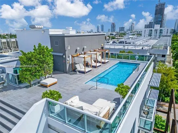 $290,000 | 1215 West Avenue, Unit 203, Miami Beach, FL 33139