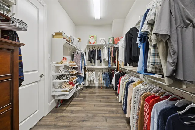 $716,000 | 6918 Champion Trail, Katy, TX 77493