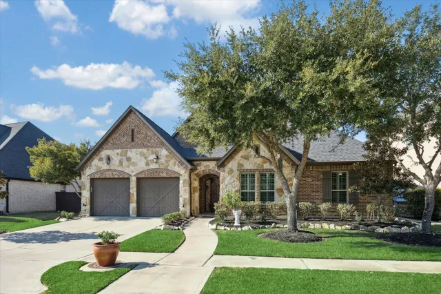$716,000 | 6918 Champion Trail, Katy, TX 77493