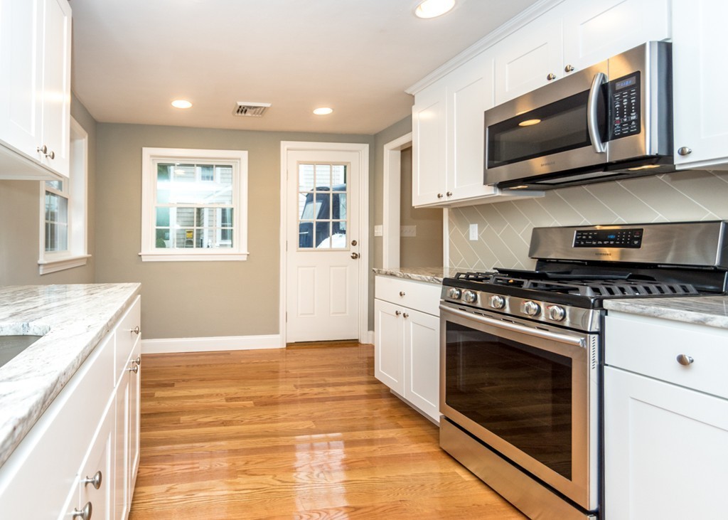 99 Cameron Road Norwood, MA 02062 - Photo 2 of 13 Gallery Image 2