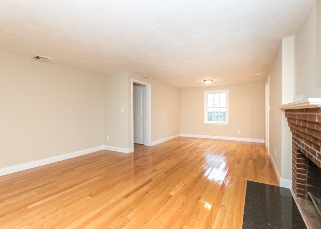 99 Cameron Road Norwood, MA 02062 - Photo 7 of 13 Gallery Image 7