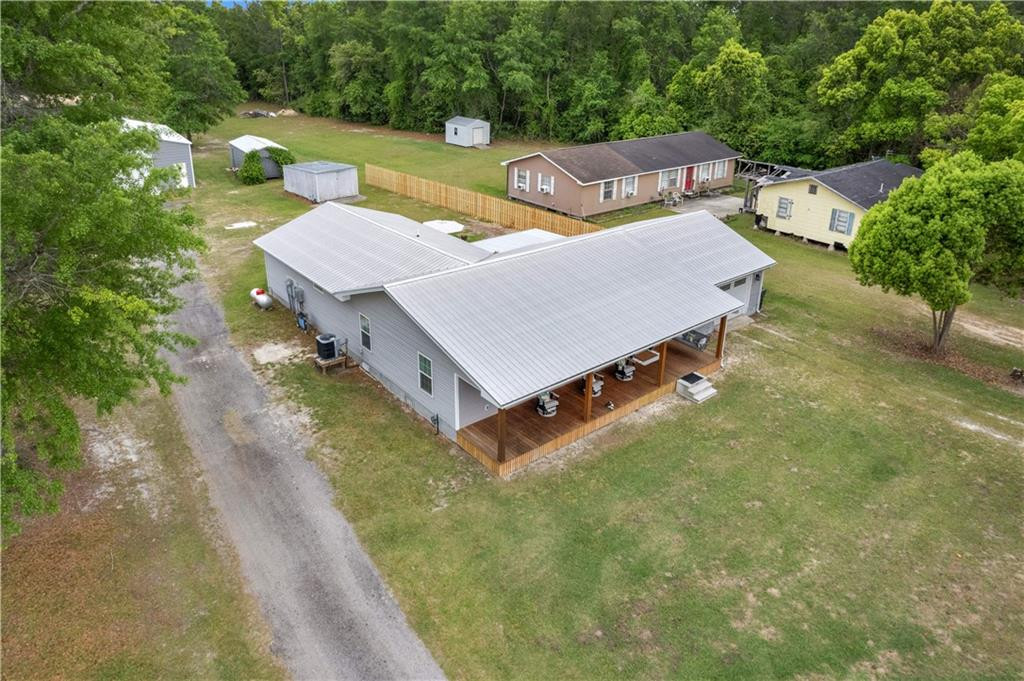 897 Empire Road Jesup, GA 31545 - Photo 2 of 45