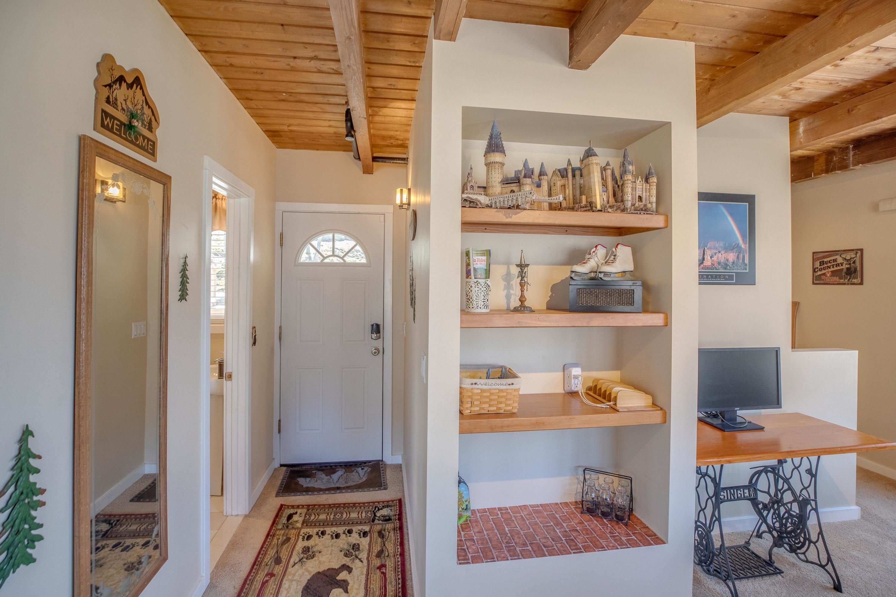 16 Beechnut Drive Lincoln, NH 03251 - Photo 3 of 40